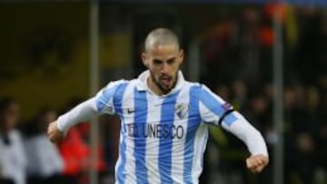 PERLA. Isco conduce el bal&oacute;n durante un partido de la Champions League.