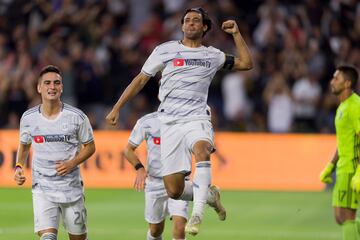 El mexicano está a 6 goles de imponer una nueva marca goleadora en la MLS, pues suma 26 goles en la presente temporada con LAFC.