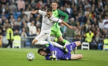 Jugada del penalti de Juan Soriano a Eden Hazard.