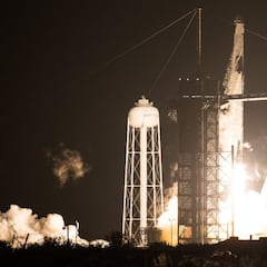 Despega con éxito la primera misión tripulada de SpaceX y la NASA