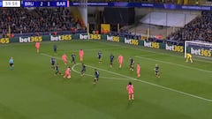 Golazo estratosférico de Lamine Yamal en una baldosa: locura total de cambio de ritmo