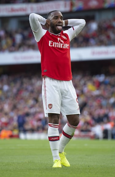 El jugador del Arsenal estuvo a punto de fichar por el equipo madrileño en 2017 pero lo impidió la sanción FIFA por la que los rojiblancos no pudieron fichar durante las dos ventanas de mercado de aquel año. Si el TAS aquel verano hubiese levantando el castigo, Lacazette habría llegado al Atlético.