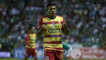 El atacante peruano estaría en pláticas con el actual campeón de la MLS, Seattle Sounders. Podría reencontrarse con su compatriota Raúl Ruidíaz.