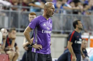 Zidane, durante el partido ante el PSG.