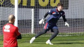 Cristian Álvarez, cuatro semanas de baja