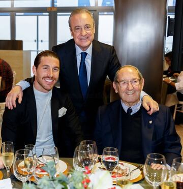 Sergio Ramos, Florentino Pérez y Gento. 