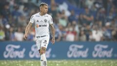 Hinchas ecuatorianos se burlan de Vargas y no perdonan el caso Byron Castillo