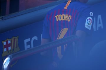 Presentación del jugador francoguyanés, Jean-Clair Todibo, como nuevo jugador del Fútbol Club Barcelona. 