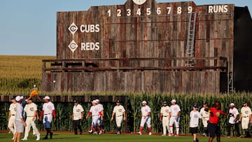 Los Cubs y los Cincinnati Reds protagonizaron la noche del jueves la segunda edición de Field of Dreams, el encuentro con temática del clásico filme de beisbol