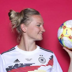 Popp, capitana de Alemania, aislada por coronavirus