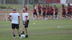 Sampaoli, durante su primer entrenamiento. 