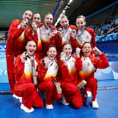 Blanca Toledano, bronce olímpico, sale del agua pero no de la piscina