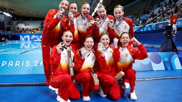 Blanca Toledano, bronce olímpico, sale del agua pero no de la piscina