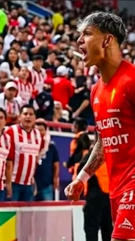 El polémico gesto del Chicote Calrderón a la afición de Chivas