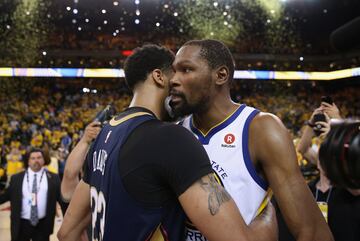 Anthony Davis y Kevin Durant. 