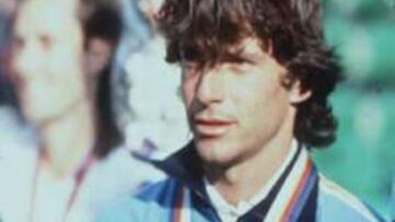 <B>FAVORITO.</B> Emilio Sánchez Vicario se ha convertido en la primera opción para dirigir a España en la Copa Davis.