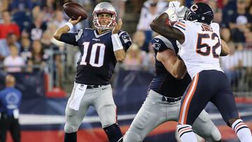 FOXBORO, MA - AUGUST 18: Jimmy Garoppolo #10 of the New England Patriots throws the ball against the Chicago Bears in the first half at Gillette Stadium on August 18, 2016 in Foxboro, Massachusetts. Jim Rogash/Getty Images/AFP
== FOR NEWSPAPERS, INTERNET, TELCOS & TELEVISION USE ONLY ==