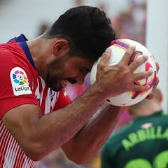 Un muro, un niño y un lío