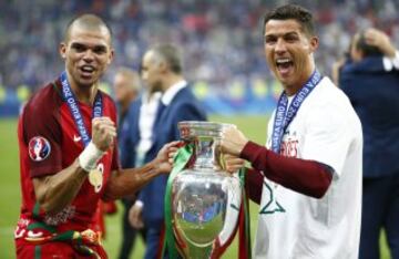 Cristiano Ronaldo y Pepe.