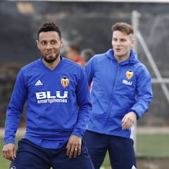 Coquelin, Piccini y Kang-in Lee vuelven a la lista del Valencia