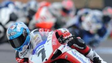<b>VOLÓ EN DONINGTON. </b>Carlos Checa (Althea Racing Ducati) impuso su ley en el circuito británico.