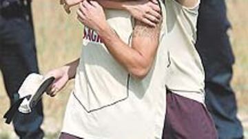 <b>UN HOMBRE CONTENTO</b>. Deco parece ser el único integrante de la selección anfitriona que no ha perdido la esperanza.