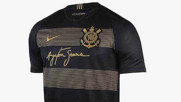 Camiseta del Corinthians en homenaje a Ayrton Senna.