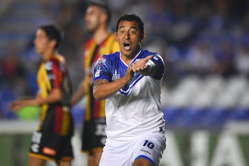 El 'chango' arribó a los Rayos del Necaxa en 2001, equipo con el que estuvo en 3 etapas. En 2016 es fichado por el Celaya de la Liga de Ascenso.