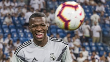 Vinicius: "La luz que me guía es mucho más fuerte que los ojos que me rodean"