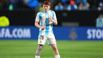 Mitchell Leff / Getty Images