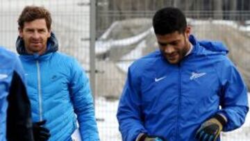 Hulk y Lodygin dan el triunfo a Villas-Boas en su debut