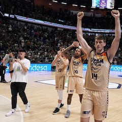 El UCAM Murcia dobla su ventaja y pone contra las cuerdas al Unicaja