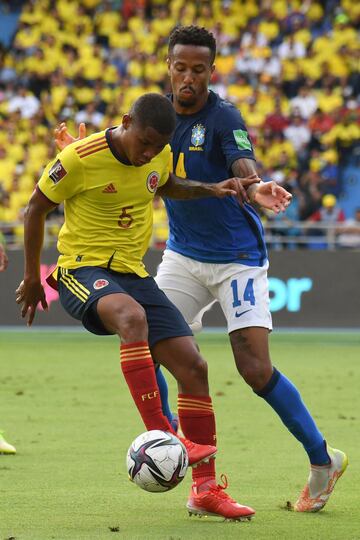 Brasil es la Selección con mayor presencia entre los más valiosos de las Eliminatorias Sudamericanas con 10 jugadores en los primeros 20 puestos, seguida por Argentina (6) y Uruguay (3). El top 20 lo cierra un colombiano.