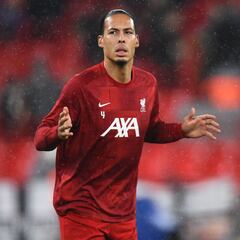 “It’s difficult for Virg to look like s***, but he did” -Klopp