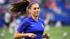 Tras las cr&iacute;ticas por su festejo, Alex Morgan alz&oacute; la voz sobre la manera en que se visualiza el f&uacute;tbol para los hombres y las mujeres actualmente