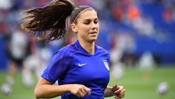 Tras las críticas por su festejo, Alex Morgan alzó la voz sobre la manera en que se visualiza el fútbol para los hombres y las mujeres actualmente