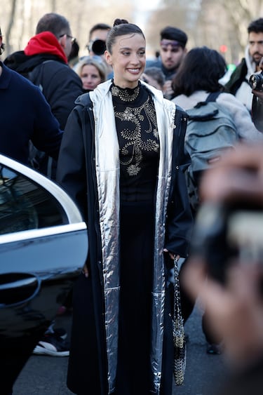 María Pedraza durante la Paris Fashion Week 2025.
