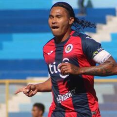 Carlos 'Gullit' Peña abandona al FAS para jugar en el Antigua Guatemala
