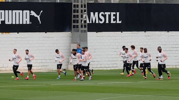 Celades no esconde sus armas para jugar en El Coliseum