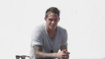 Nicki Bille mordió a un policía, supuestamente.