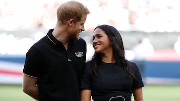 Yankees y Red Sox recibieron una visita muy especial antes de su duelo en Londres. El pr&iacute;ncipe Harry y la duquesa de Sussex, Meghan Markle los visitaron.