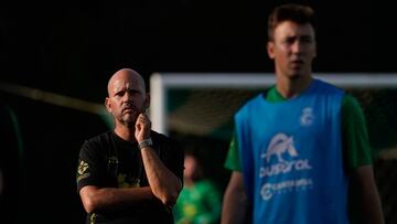 José Alberto duda en su once inicial del próximo sábado.