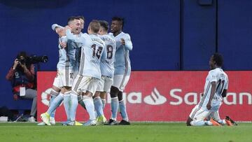 1x1 del Celta: Óscar 'ficha' a Sisto y a Denis