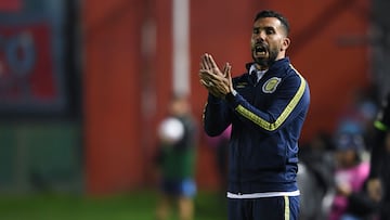 Carlos Tévez es sondeado para dirigir en el fútbol chileno