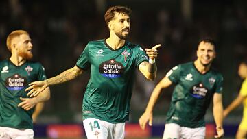 Vadillo celebra su gol al Cartagena.