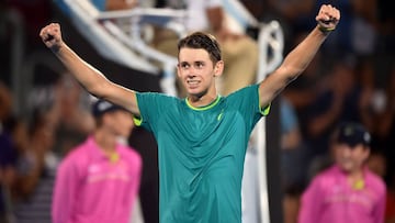 De Minaur, el demonio que se le escap車 a Espa?a, en la final