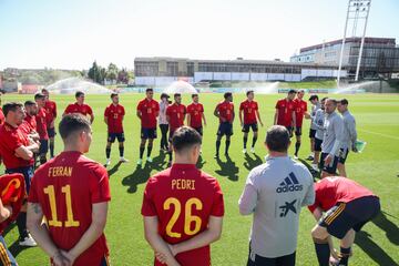 Entrenamiento de España para preparar el partido frente a Eslovaquia