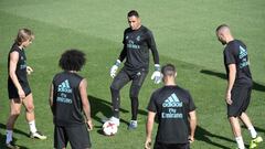 Cristiano y Modric protagonistas en el entrenamiento