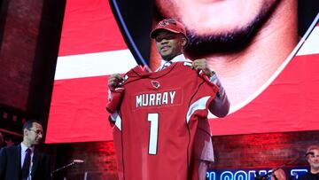 Mientras Murray solicita un nuevo acuerdo multianual con los Cardinals, Arizona ha optado por retener al egresado de Oklahoma por dos campañas más.