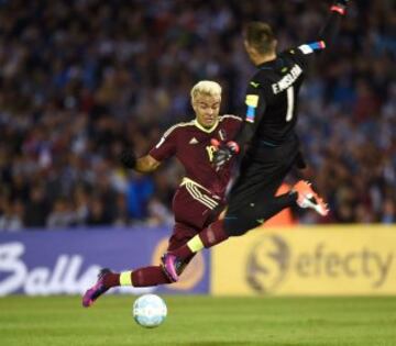 Peñaranda tuvo una opción clara de gol.